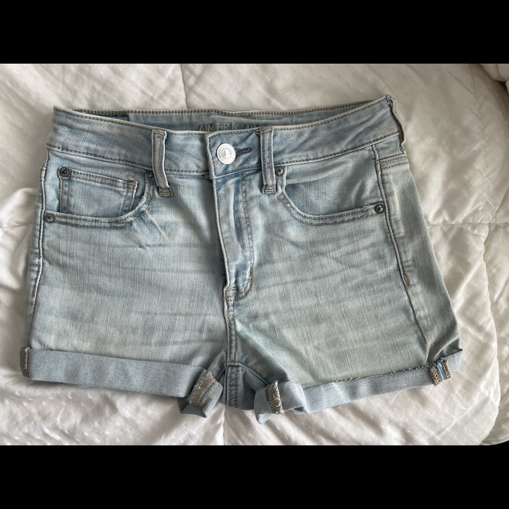 Light-wash American Eagle Jean Shorts